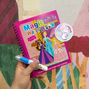 Libro mágico de agua; princesas